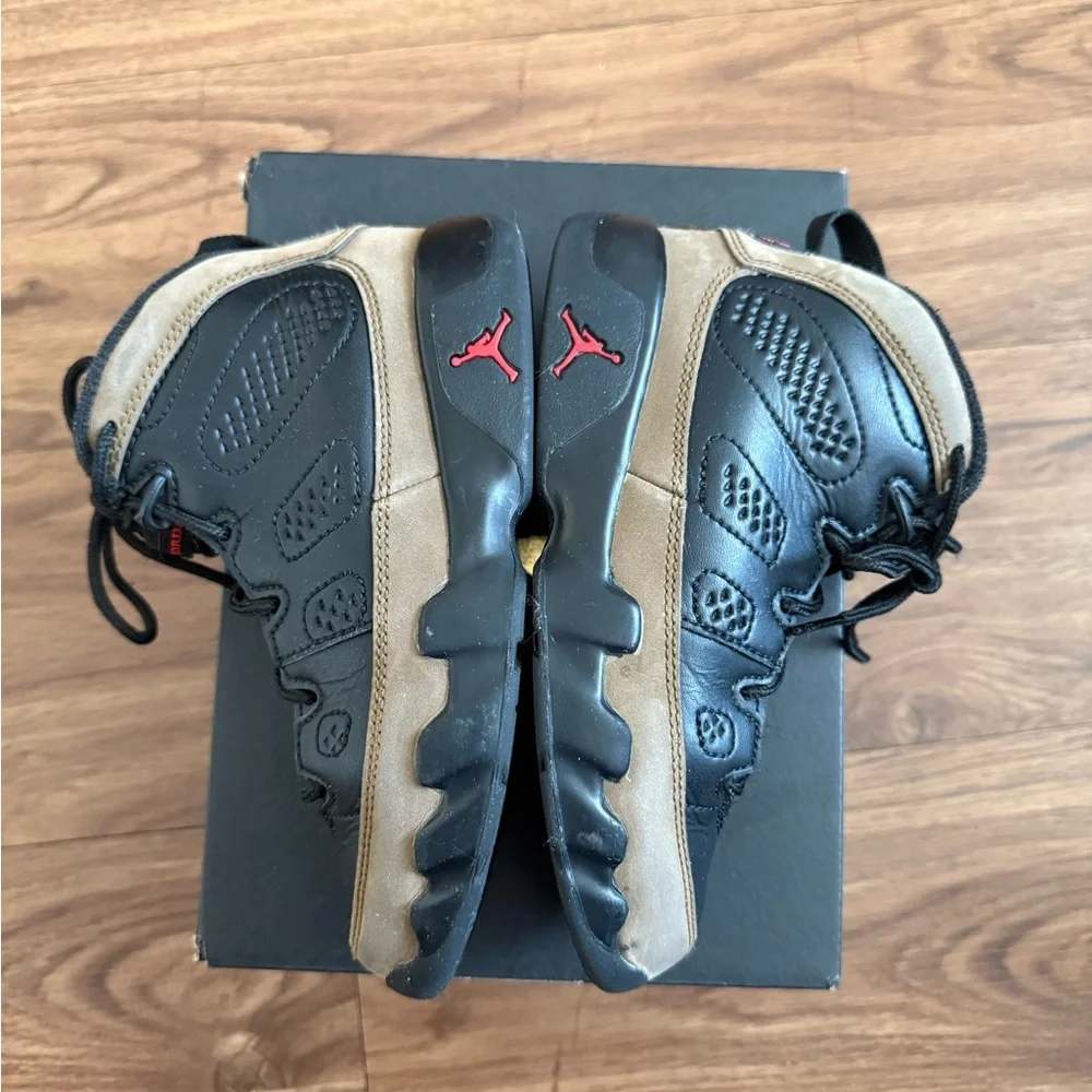 Kids Air Jordan Retro 9 - Olives 🫒 - Picture 5 of 16